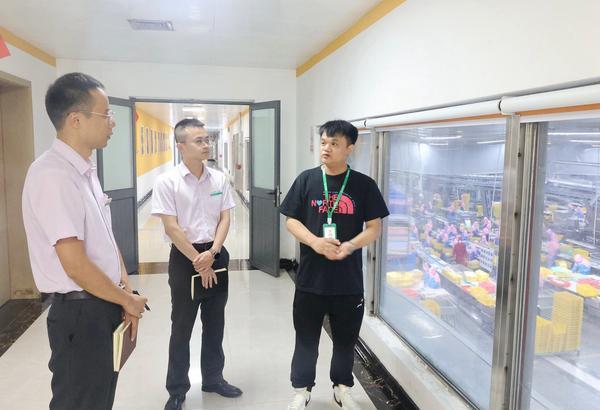 “银企”携手添动能 共绘乡村振兴新画卷