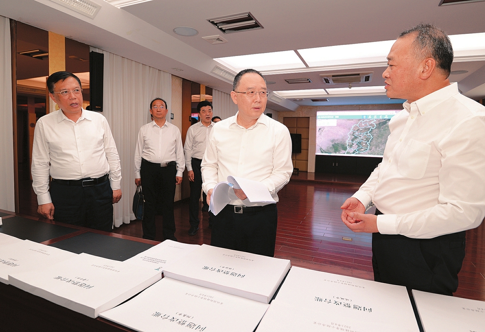 扎实做好乡村振兴各项工作 奋力谱写农业农村现代化山西篇章